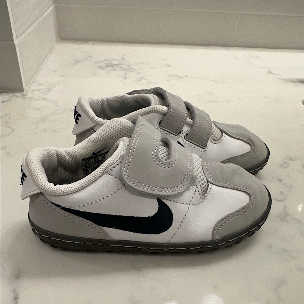 Nike Roadrunner 2 Shoes